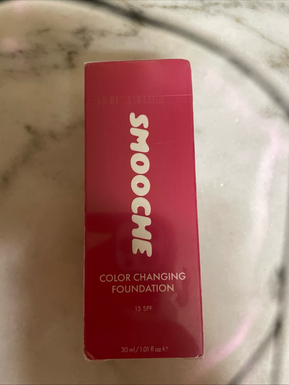 New Smooche Color Changing Foundation - Skin Tone Adapting Liquid Foundation
